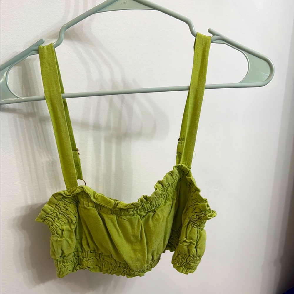 New w/o tags Green Ruched Crop Top